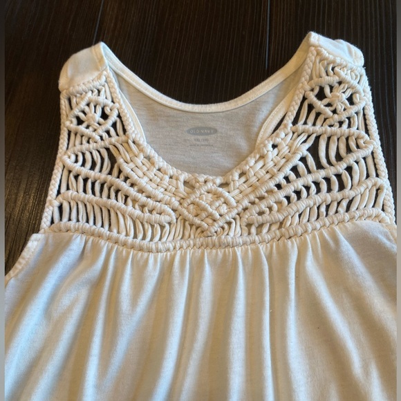 Old Navy Tank Top, Size XS (16), Crochet Detail Around Neckline - Picture 4 of 8